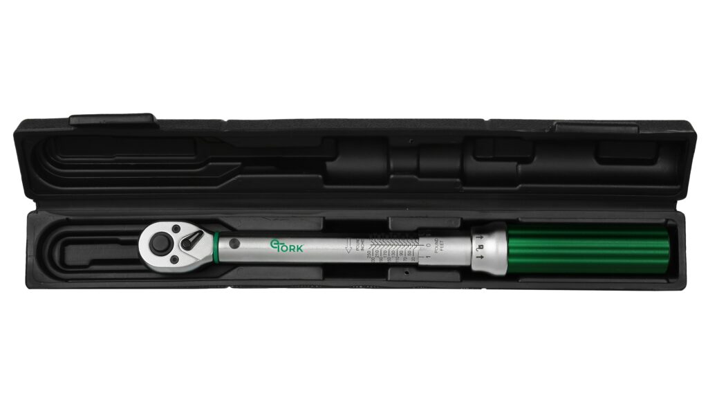 Shop eTORK 3/8″ Drive Torque Wrench MC2250 (25-250 in./lb)